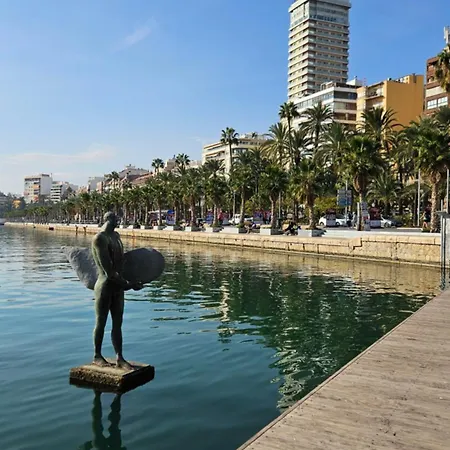 Your In Near Postiguet Beach! لقنت